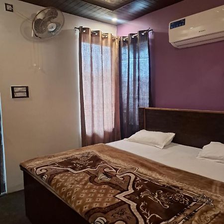 Privyrooms Gorakhpur Zewnętrze zdjęcie